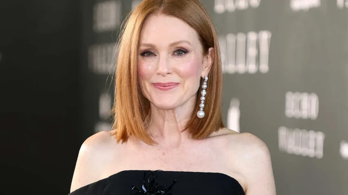 Julianne Moore Biography: Movies, Husband, Age, Children, Net Worth, Parents, Height, Shows