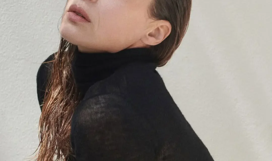 Elise Crombez Biography: Age, Career, Net Worth, Instagram, Husband, Ethnicity