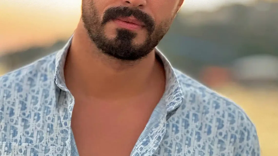 Cenay Türksever Biography: Music Videos, Girlfriend, Movies, Height, Parents, Age, Net Worth, Siblings