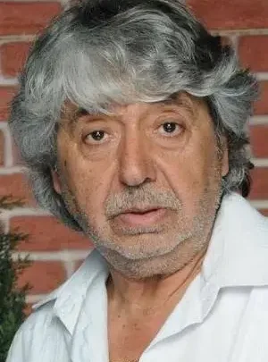 Ricardo Arroyo Biography: Height, Parents, Age, Net Worth, Siblings, TV Series, Wife, Children, Films