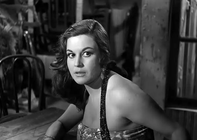 Emma Penella Biography: Age, Net Worth, Siblings, Height, Parents, Movies, Death, Husband, Children