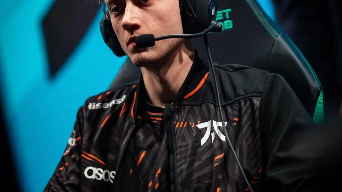 Rekkles Biography: Net Worth, Siblings, Height, Parents, Age, Girlfriend, Twitch, Birthday, Pictures, Gaming