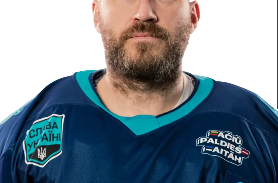 Mārtiņš Karsums Bio: Parents, Instagram, Clubs, Age, Height, Ethnicity, Religion, Wife