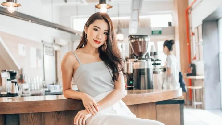 Mong Chin Yeoh Biography: Husband, Age, Net Worth, Kids, Height, Parents, YouTube, Blog