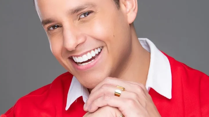 José Andrés Padrón Biography: Age, Net Worth, Height, Parents, Wife, Songs, Instagram, Career