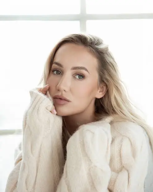 Elle Swift Biography: Ethnicity, Real Name, Instagram, Children, Net Worth, Husband, Height, Age