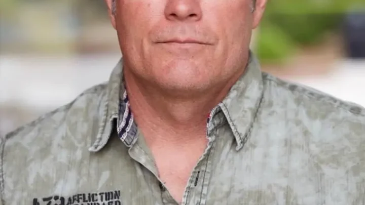 Chris Parker Biography: Wife, Books, Ethnicity, Movies, Parents, Religion, Height, Net Worth