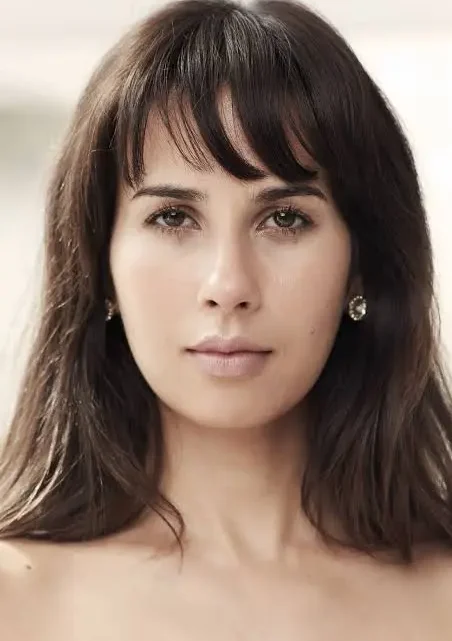 Zineb Oukach Biography: Husband, Ethnicity, Movies, Instagram, Net Worth, Parents, Age