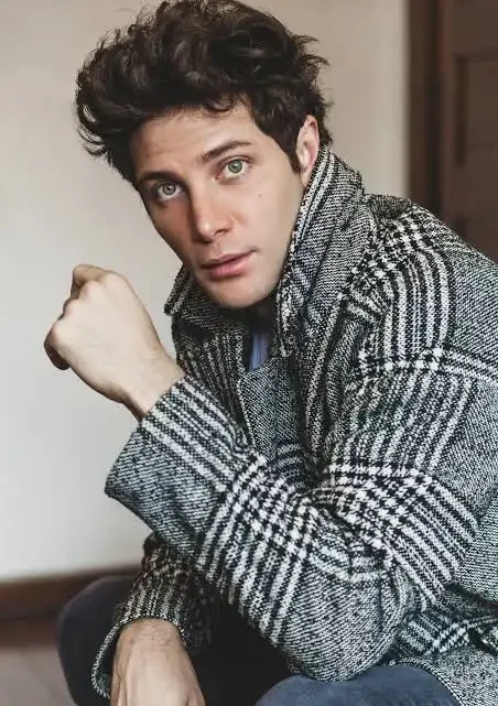 Gabriel Coronel Biography: Wife, Age, Kids, Net Worth, Height, Movies, Songs