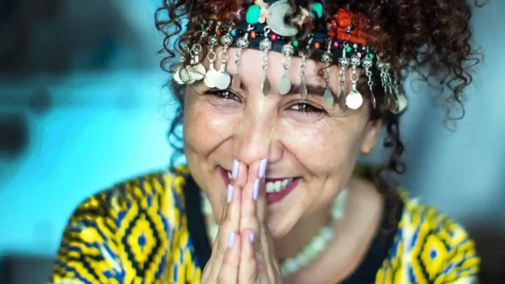 Soukaina Fahsi Biography: Husband, Net Worth, Awards, Songs, Age, Album, Height, Parents