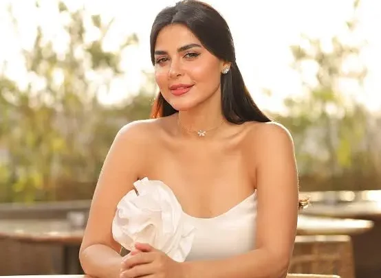 Rania Mansour Biography: Parents, Movies, Awards, Sister, Height, Ethnicity, Net Worth