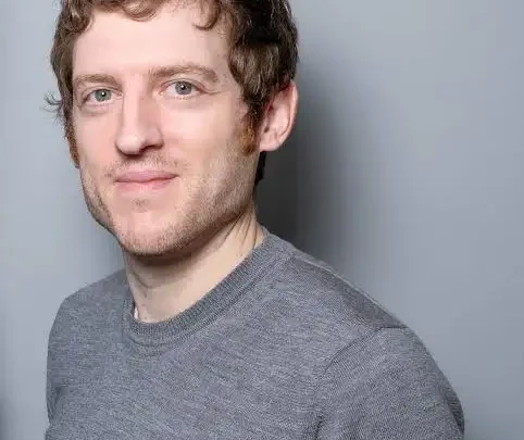 Elis James Biography: Age, Wife, Career, Net Worth, Children, Radio Shows, TV Shows, Illness