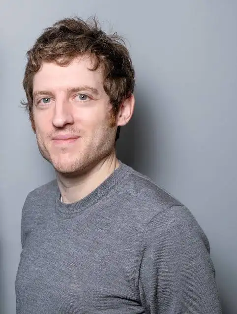 Elis James Biography: Age, Wife, Career, Net Worth, Children, Radio Shows, TV Shows, Illness