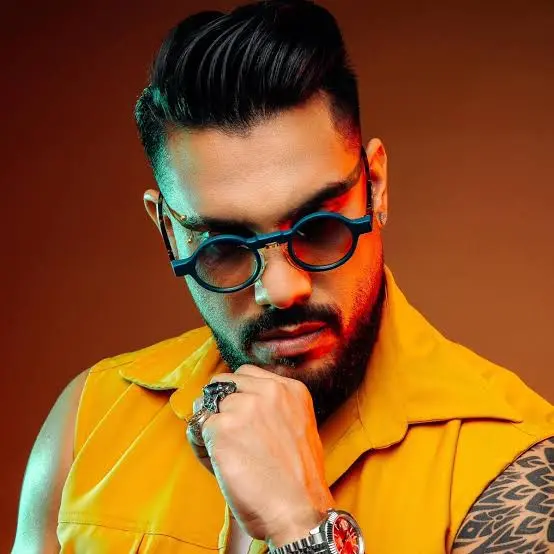 Ronald Borjas Biography: Age, Net Worth, Parents, Height, Siblings