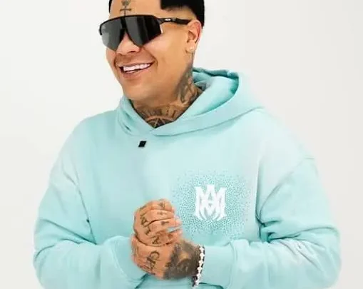 Juan Miguel Biography: Age, Net Worth, Kids, Parents, Height, Songs, Albums, Wife