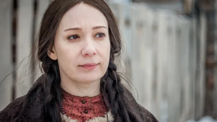 Chulpan Khamatova Biography: Ethnicity, Parents, Movies, Age, Height, Net Worth, Religion, Husband