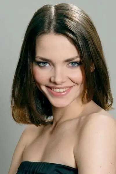 Elizaveta Boyarskaya Biography: Children, Height, Movies, Awards, Parents, Age, Ethnicity, Net Worth
