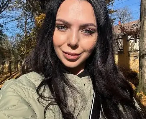 Sonya Kay Biography: Parents, Height, Age, Husband, Net Worth, Songs, Brands, Albums, Awards, Instagram