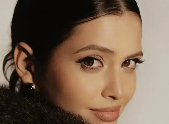 Karina Kasparyants Biography: Instagram, Net Worth, Age, Parents, Ethnicity, YouTube, Boyfriend