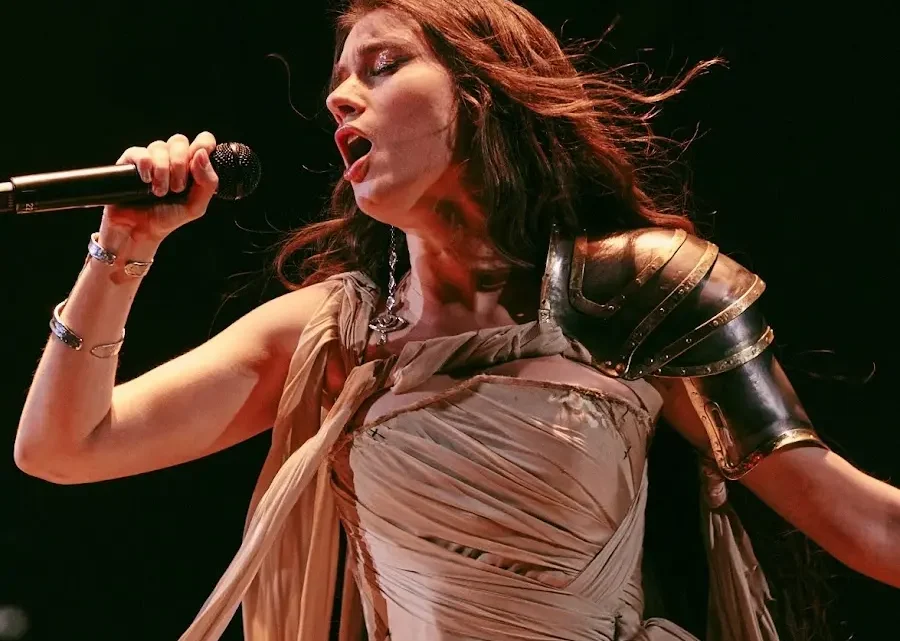 Jerry Heil Biography: Height, Net Worth,  Songs, Albums, Age, Partner, Movies, Awards, Parents, YouTube