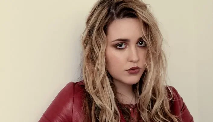 Elle Watson Biography: Age, Net Worth, Height, Parents, Business, Career, Husband, Instagram