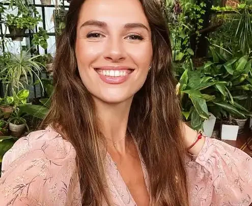 Khrystyna Reshetnik Biography: Instagram, Net Worth, Age, Husband, Children, Height, Awards, Parents, YouTube