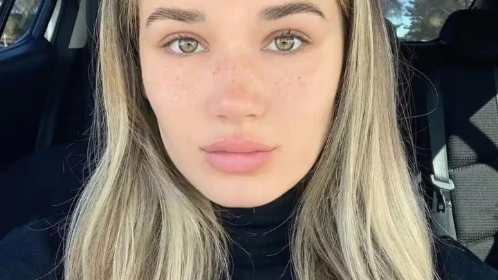 Isabelle Clarke Biography: Age, Net Worth, Height, Parents, Business, Career, Boyfriend, Instagram