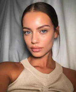 Elle Trowbridge