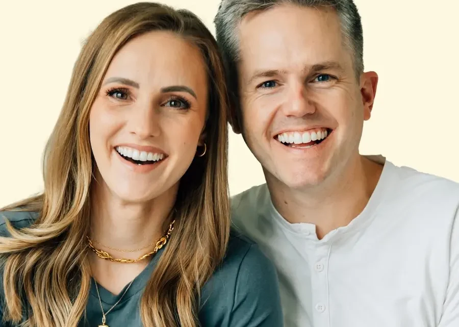 Ellie Mecham Biography: Husband, Age, Net Worth, Kids, Siblings, YouTube, Career, Parents