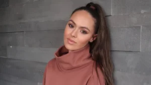 Mia Fevola