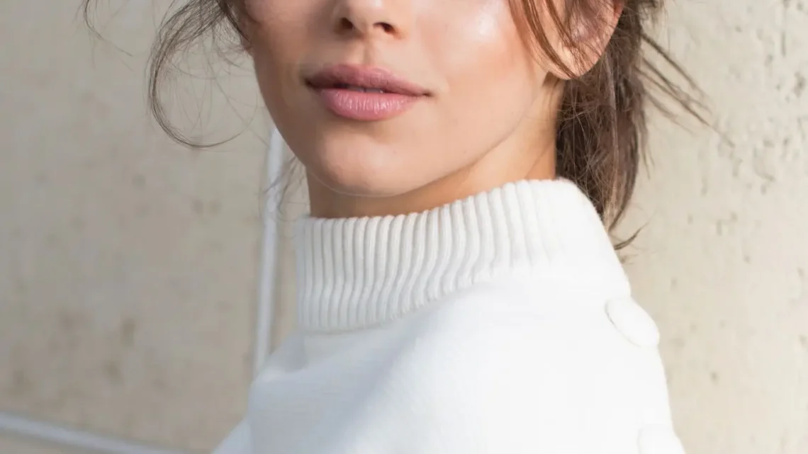 Georgia Fowler Biography: Husband, Age, Net Worth, Height, Sister, Kids, Career