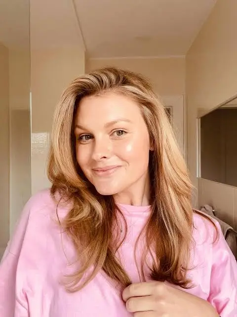 Sophie Dillman Biography: Fiancé, Age, Net Worth, Height, Parents, Career, Movies, TV Shows