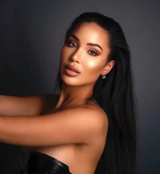 Bella Davis Biography: Age, Net Worth, Boyfriend, Kids, TikTok, Career, Parents, Instagram