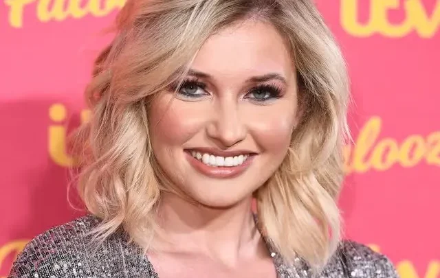 Amy Hart Biography: Movies, Age, Husband, TikTok, Siblings, Height, Net Worth, Books, Kids, YouTube, Love Island