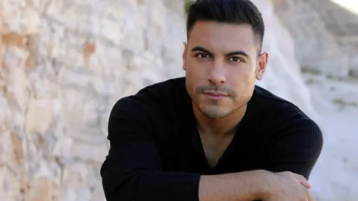 Carlos Rivera Bio: Height, Age, Net Worth, Parents, Wife, Career, Songs, Movies, TV Shows