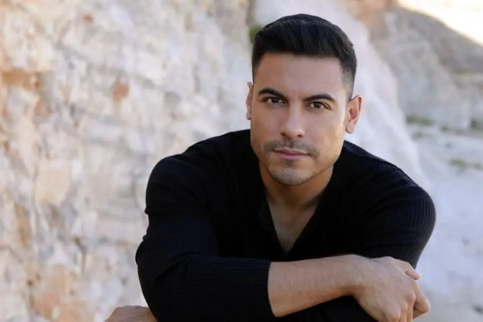 Carlos Rivera Bio: Height, Age, Net Worth, Parents, Wife, Career, Songs, Movies, TV Shows