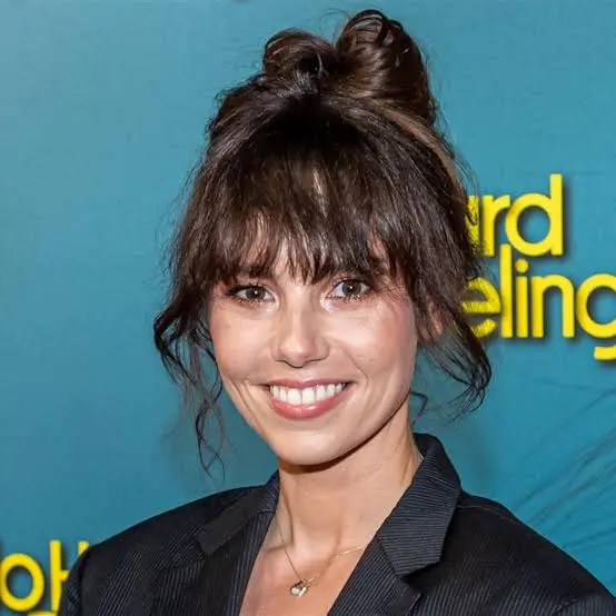 Gwen van Poorten Biography: Age, Parents, Net Worth, Height, Career, Husband, Instagram, YouTube