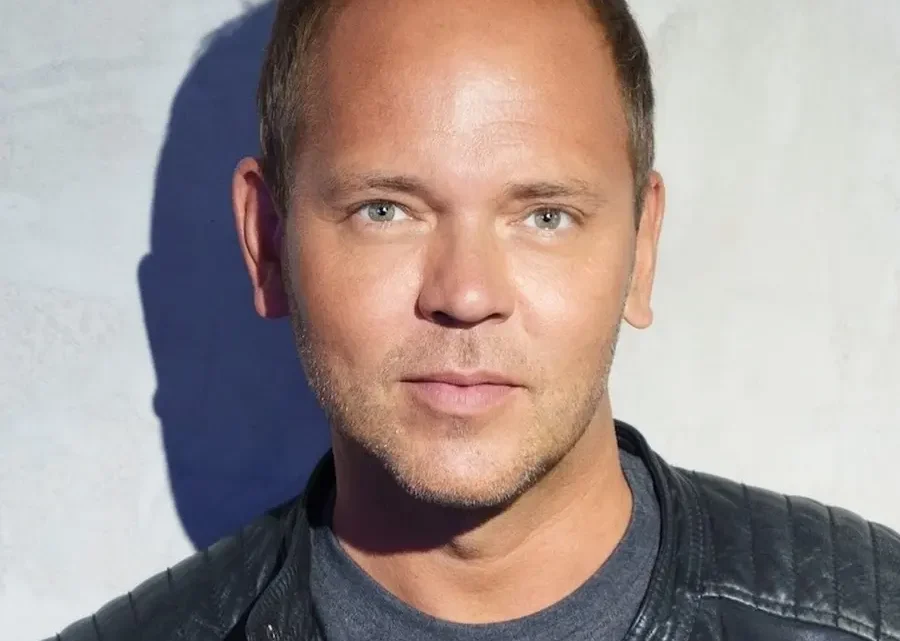 Lauris Reiniks Biography: Parents, Net Worth, Age, F.L.Y, Songs, Height, Movies, Ethnicity