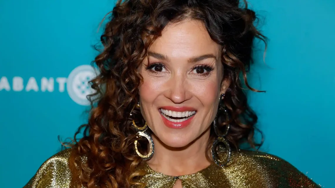 Katja Schuurman Biography: Net Worth, Career, Age, Sister, Children, Height, Parents, Songs, Husband