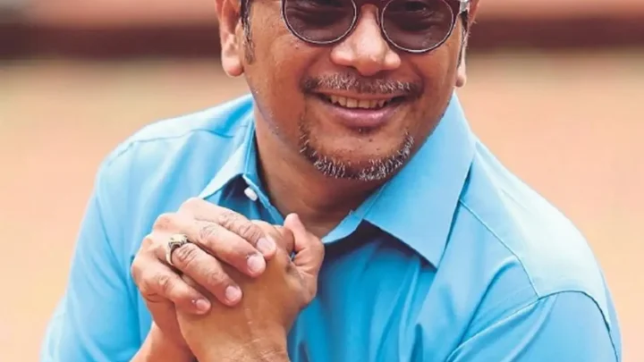 Ilya Buang Biography: Comedy Career, Age, Net Worth, Height, Senario, Parents, Wife