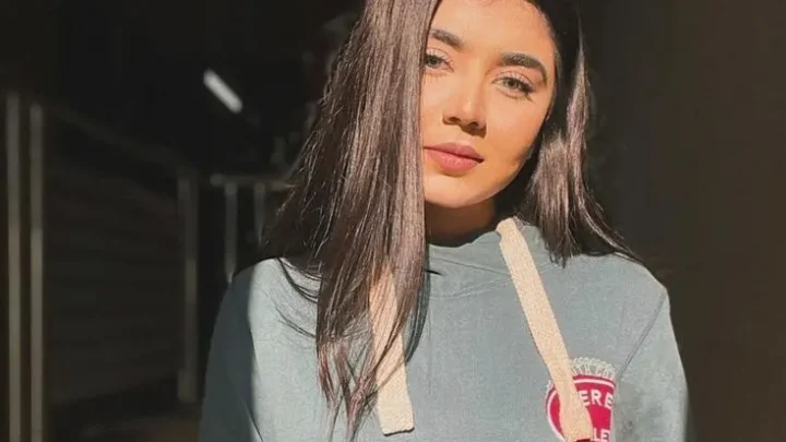 Areeka Haq Biography: Net Worth, Age, Parents, Height, Career, Music Videos, Boyfriend