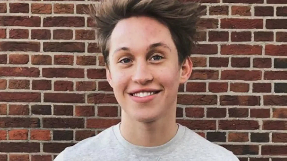 Jeroen van Holland Biography: YouTube, Brother, Religion, Age, Height, Awards, Ethnicity, Parents