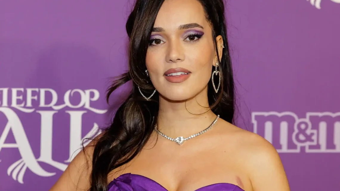 Bibi Breijman Biography: Album, Ethnicity, Parents, Age, Boyfriend, Songs, Children, Instagram