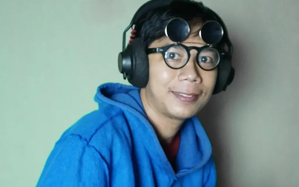 Mamang Kesbor Biography: Album, Ethnicity, Age, Parents, Singles, Real Name, YouTube, Net Worth, Height