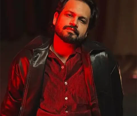 Azlan Shah Biography: Net Worth, Age, Wife, Height, Father, Career, YouTube