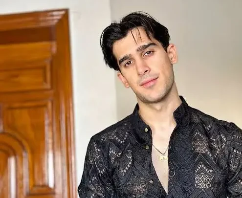 Zarrar Khan Bio: Wife, Age, Net Worth, Height, Parents, Career, Movies, TV Shows, Cooking