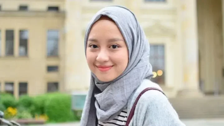 Gita Savitri Devi Biography: Husband, Age, Net Worth, Books, Height, Parents, Career