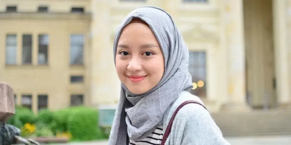 Gita Savitri Devi Biography: Husband, Age, Net Worth, Books, Height, Parents, Career