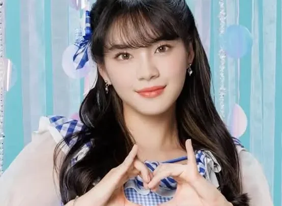 Cherprang Areekul Biography: Movies, Parents, Ethnicity, Songs, Age, Net Worth, Instagram, Height