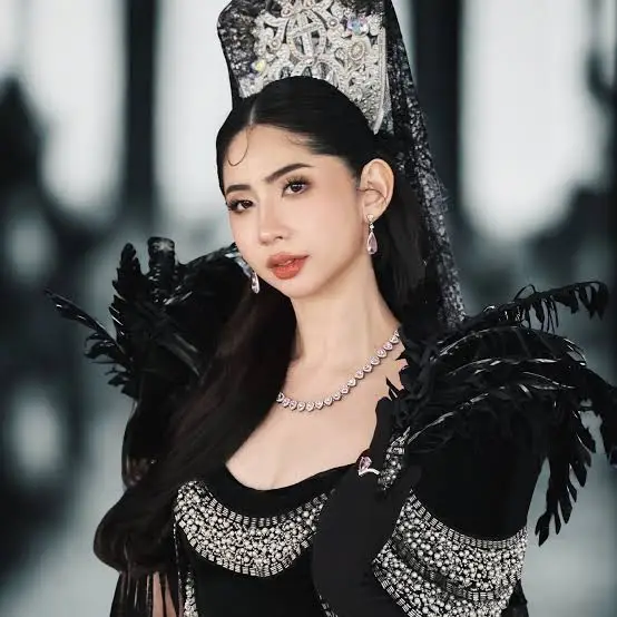 Ashley Gosiengfiao Biography: Age, Sister, Songs, Net Worth, Parents, Instagram, Height, Ethnicity